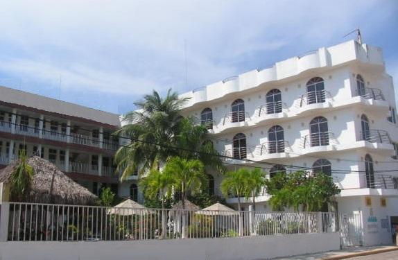 Hotel Y Suites Bugambilias Ринкон-де-Гуайябитос Экстерьер фото