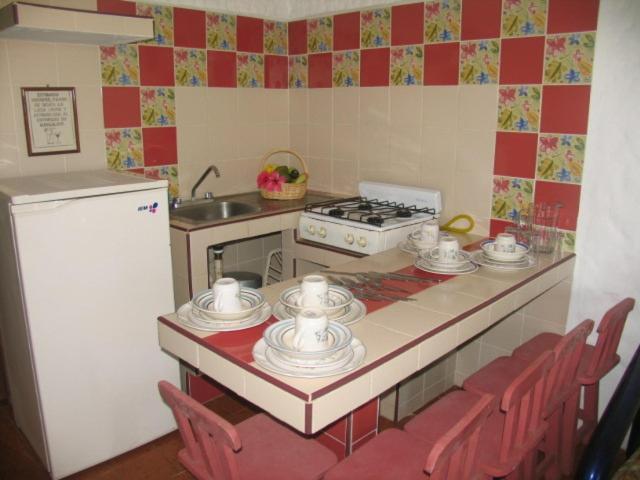Hotel Y Suites Bugambilias Ринкон-де-Гуайябитос Номер фото